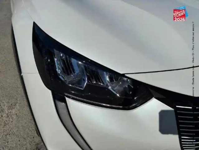 Peugeot 208 e- 136ch allure pack — photo 13