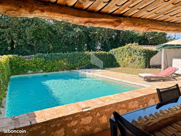 Maison 9 pièces 207 m²