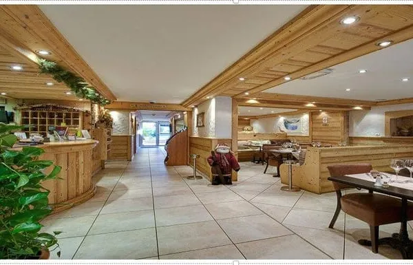 Boutique 1000 m²