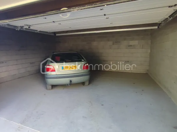Parking 60 m²