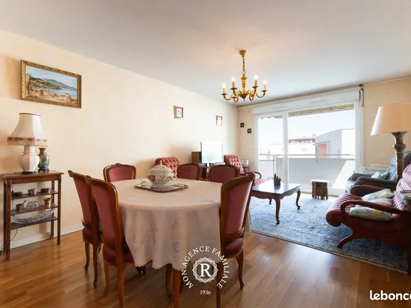 Appartement 5 pièces 77 m²