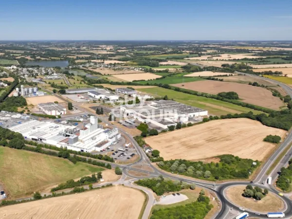 Dépôt 1000m² 30 ares
