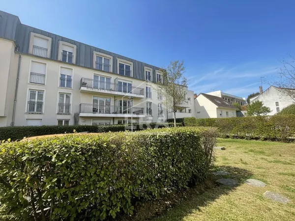 A vendre en centre ville de Pontault-Combault, spacieux 3 pièces de 69.25m² !