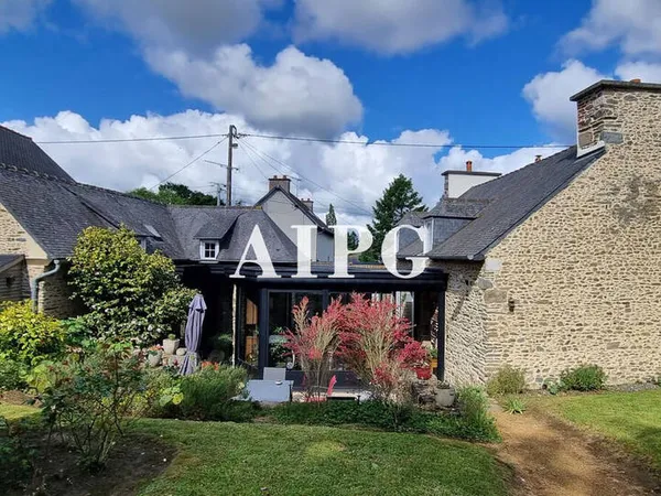 BINIC, maison de caractère à vendre 6 chambres dont une au RDC