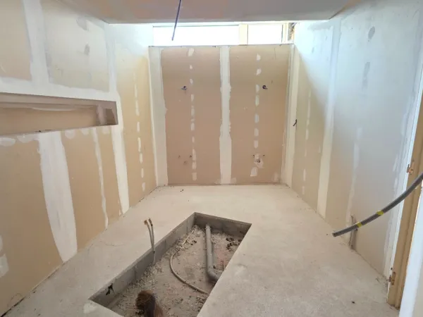 LOFT D'EXCEPTION EN COURS D AMENAGEMENT - VOLUMES UNIQUES ET POTENTIEL INFINI