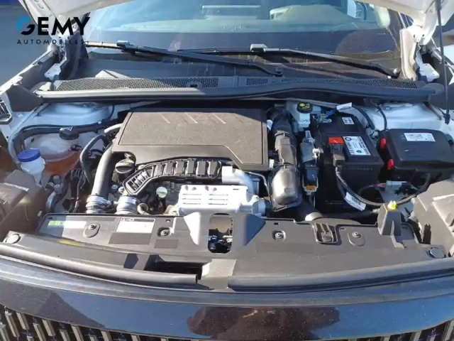 Peugeot 2008 puretech 130 s&amp;s eat8 — photo 18