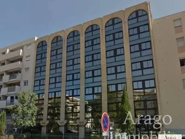 Immeuble 240 m²