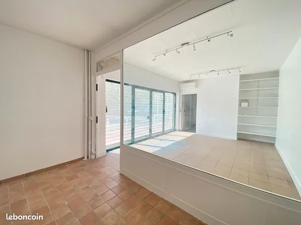 Commerce Vente Montrouge  30m² 1190€
