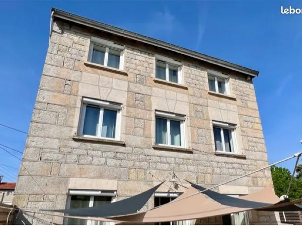 Maison en pierre entièrement rénovée - aucun travaux à prévoir