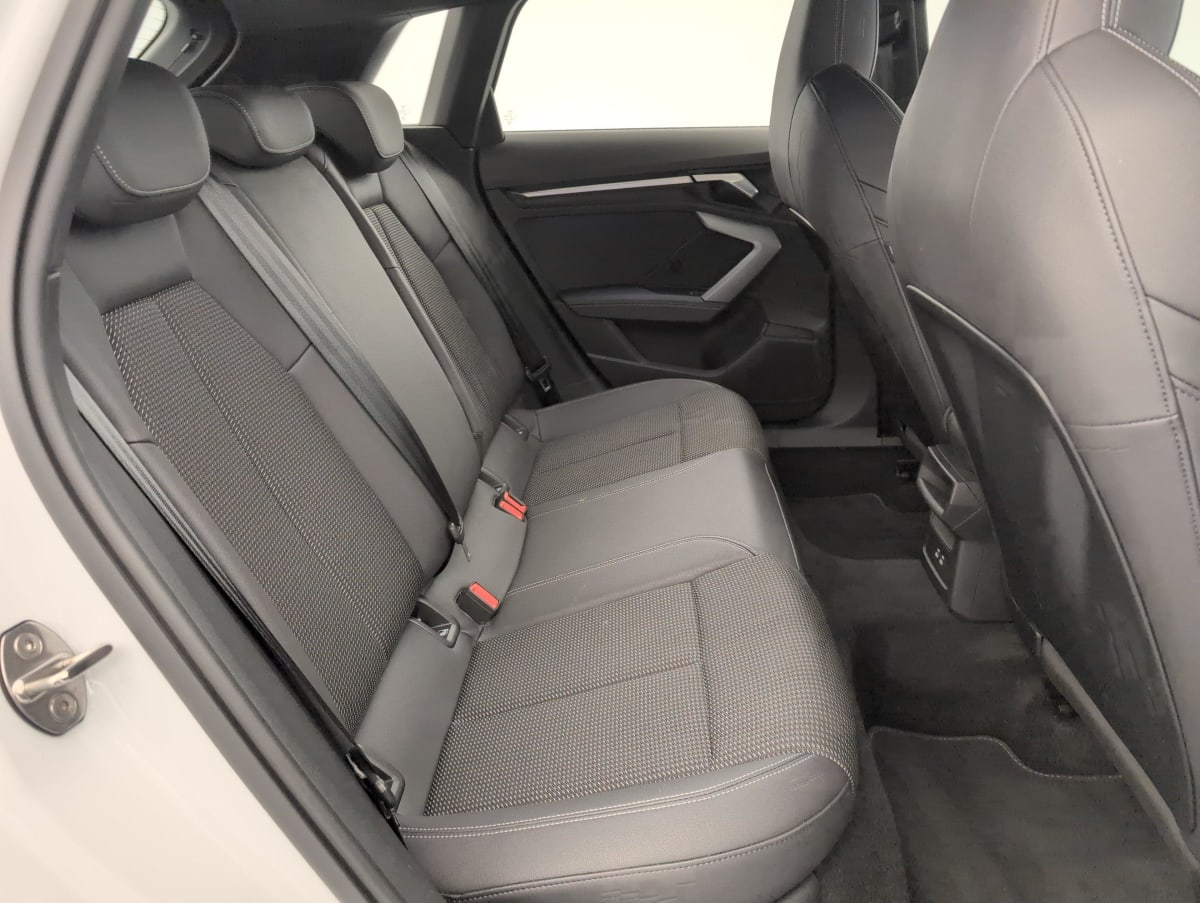 Audi A3 Sportback — photo 10
