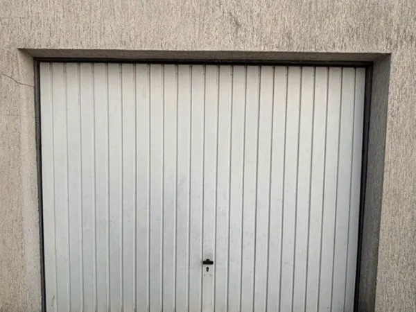 Box / garage 28m2