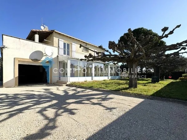 DEPT-30-A VENDRE-MEYNES Spacieuse villa de type 5 totalisant