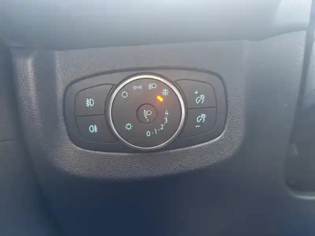 Ford Tourneo courier 136ch 46kwh active — photo 18