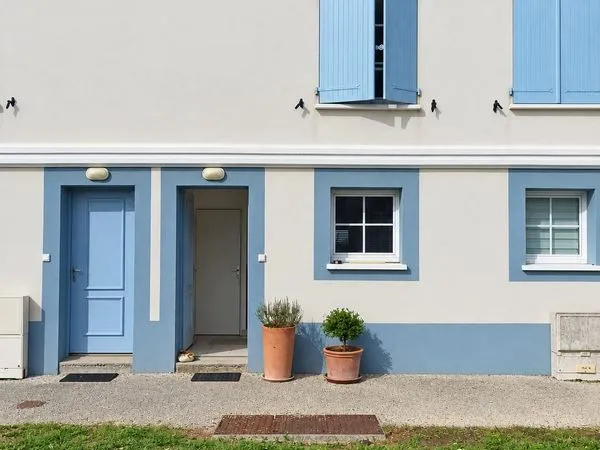 MARENNES - MAISON 3 PIECES DE 62 m² - 2 CHAMBRES - SÉJOUR 30 m2 - 2 STATIONNEMENTS PRIVATIFS - TERRA
