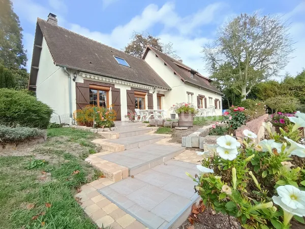 Charmante maison au bord de l'eau