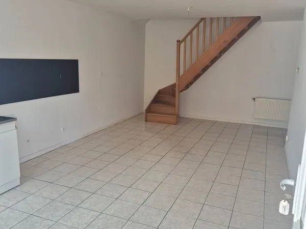 Maison T3 garage et cour privative