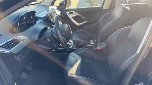 Peugeot 2008 Crossway 1.2 130.00 - Crossway – 2019 – 98297 km – Essence – Boîte Manuelle — photo 28