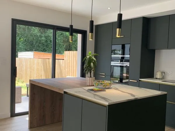 Propriété 6 pièces 160 m²