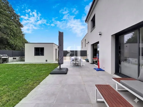 Maison 5 pièces 140 m²