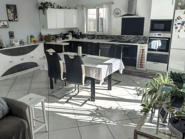 Villa 4 pièces 90 m²