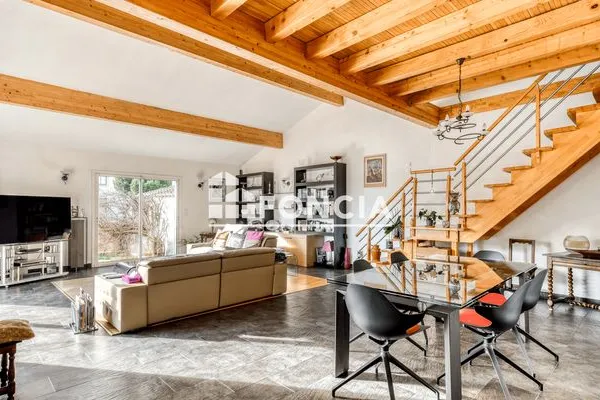 Maison 4 pièces 164 m²