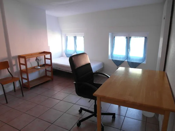 Loue chambre étudiante - 15m²