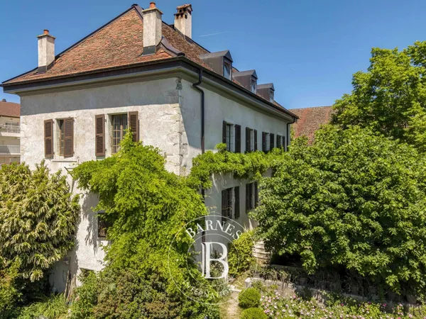 Propriété d'exception du XVIIe siècle - Rénovation de prestige - Vue sur le Mont-Blanc