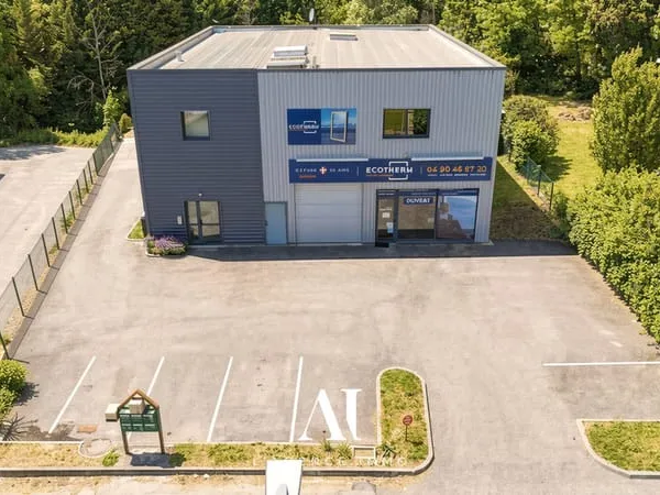 Murs commerciaux de 183 m² à vendre Cessy 01170