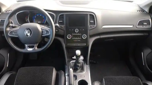 Renault Megane mégane iv berline tce 100 energy — photo 9