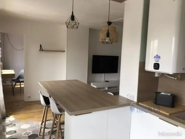 Appartement 1 pièce 77 m²