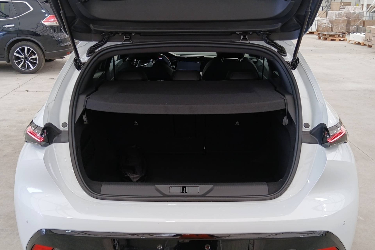 Peugeot 308 — photo 15