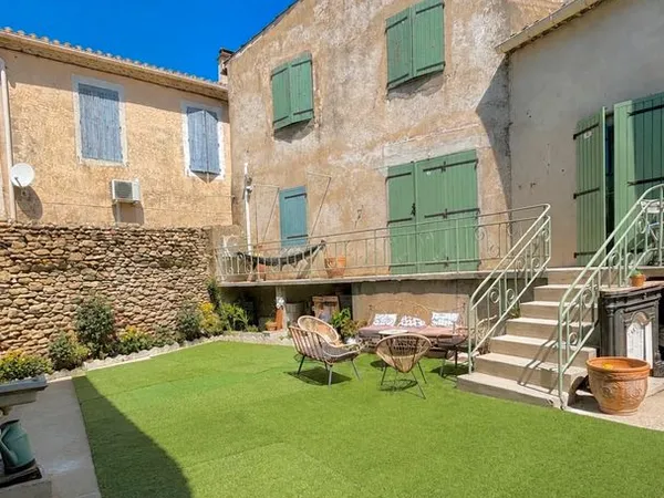 Maison . 4 pièces . 100m2