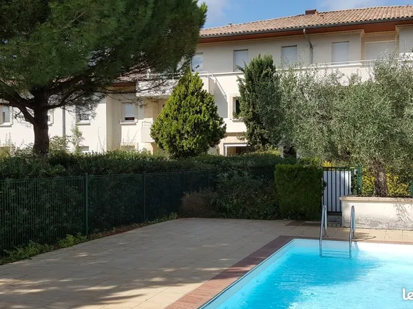 A LOUER T2 43 m2 avec Terrasse et Parking sécurisé