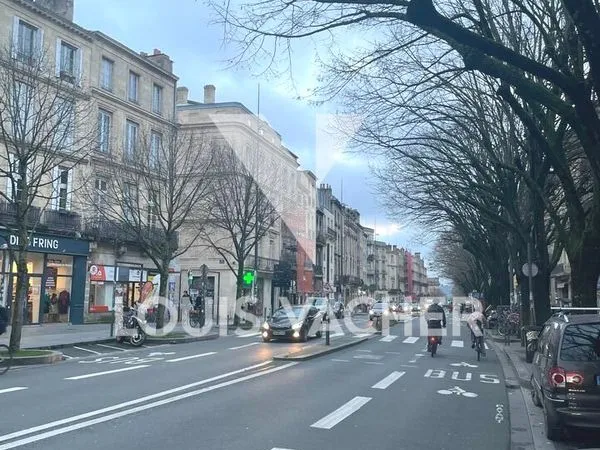 Local commercial 212 m² BORDEAUX