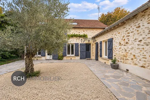 Maison 8 pièces 166 m²