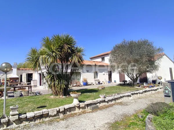 Maison familiale Beaux volumes Saint-Augustin
