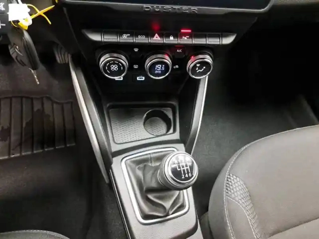 Dacia Duster eco-g 100 4x2 — photo 36