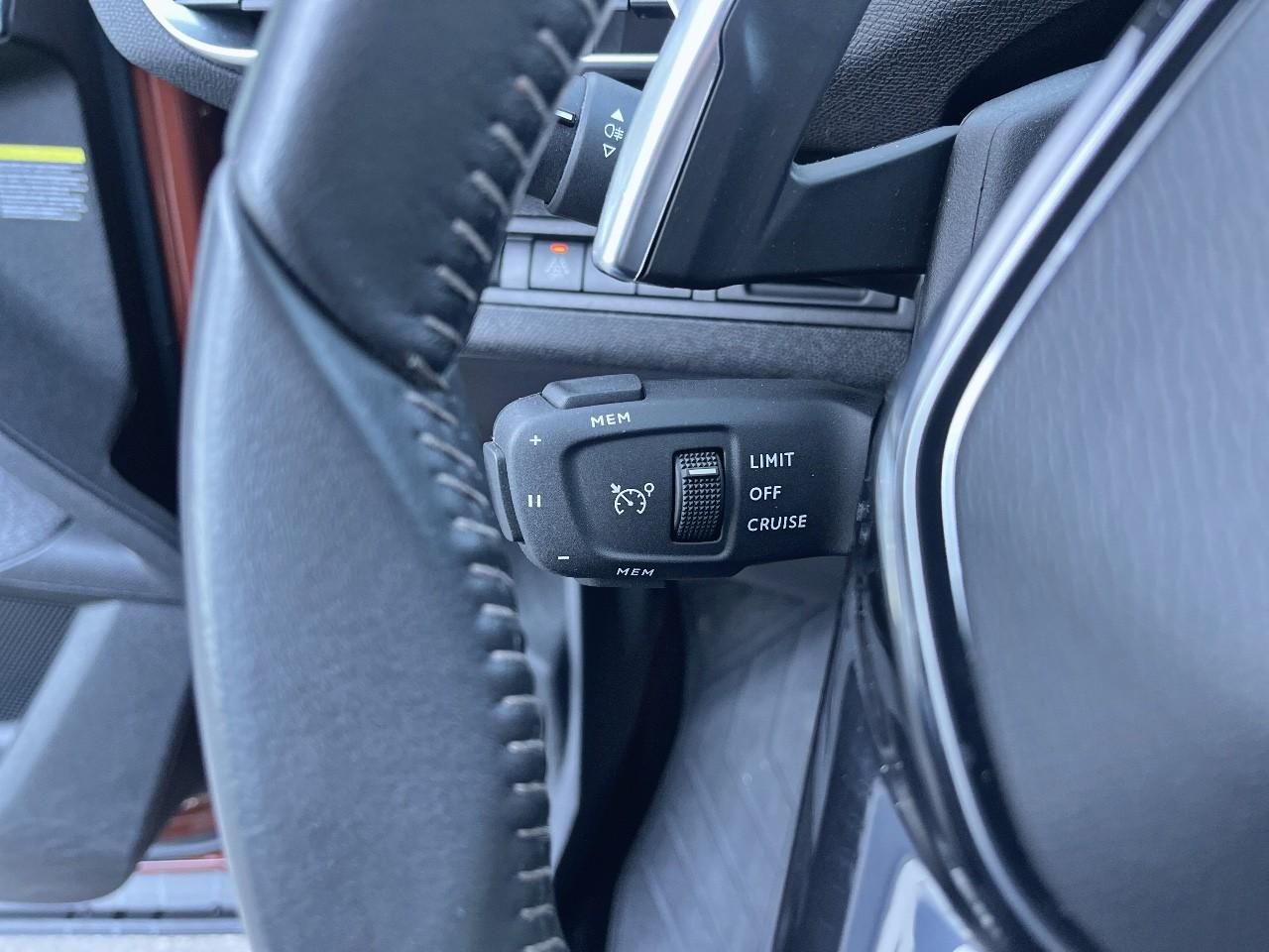 Peugeot 5008 puretech 130ch s&s eat8 active pack — photo 12