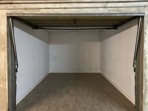 Box de garage à louer