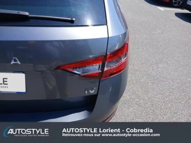 Skoda Superb combi 1.4 tsi phev 218ch business dsg6 — photo 4