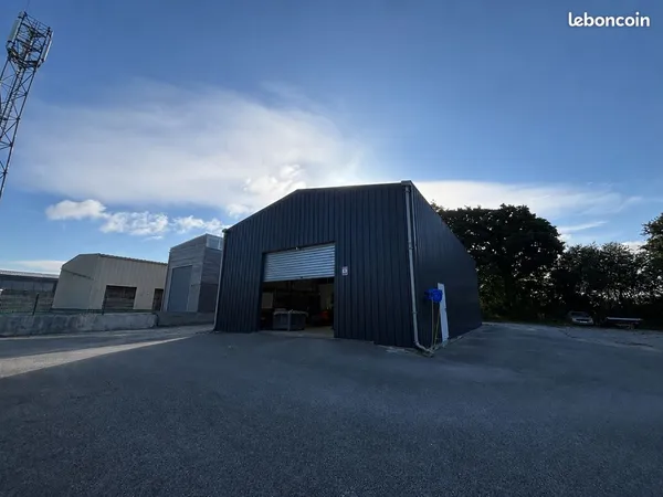 Local 160 m² Douarnenez