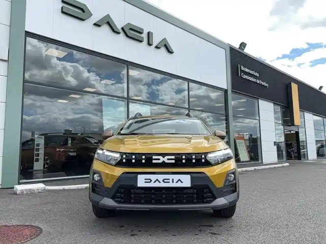 Dacia Sandero eco-g 120 auto — photo 4