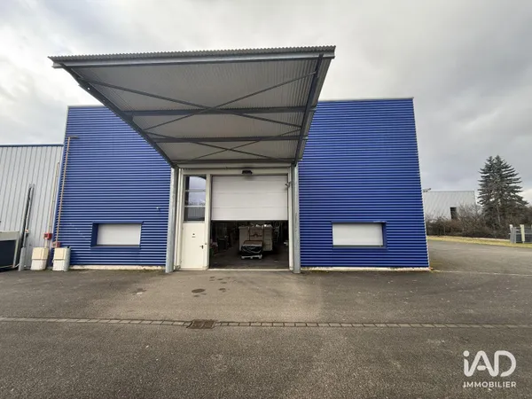 Local commercial 1 pièce 527 m²