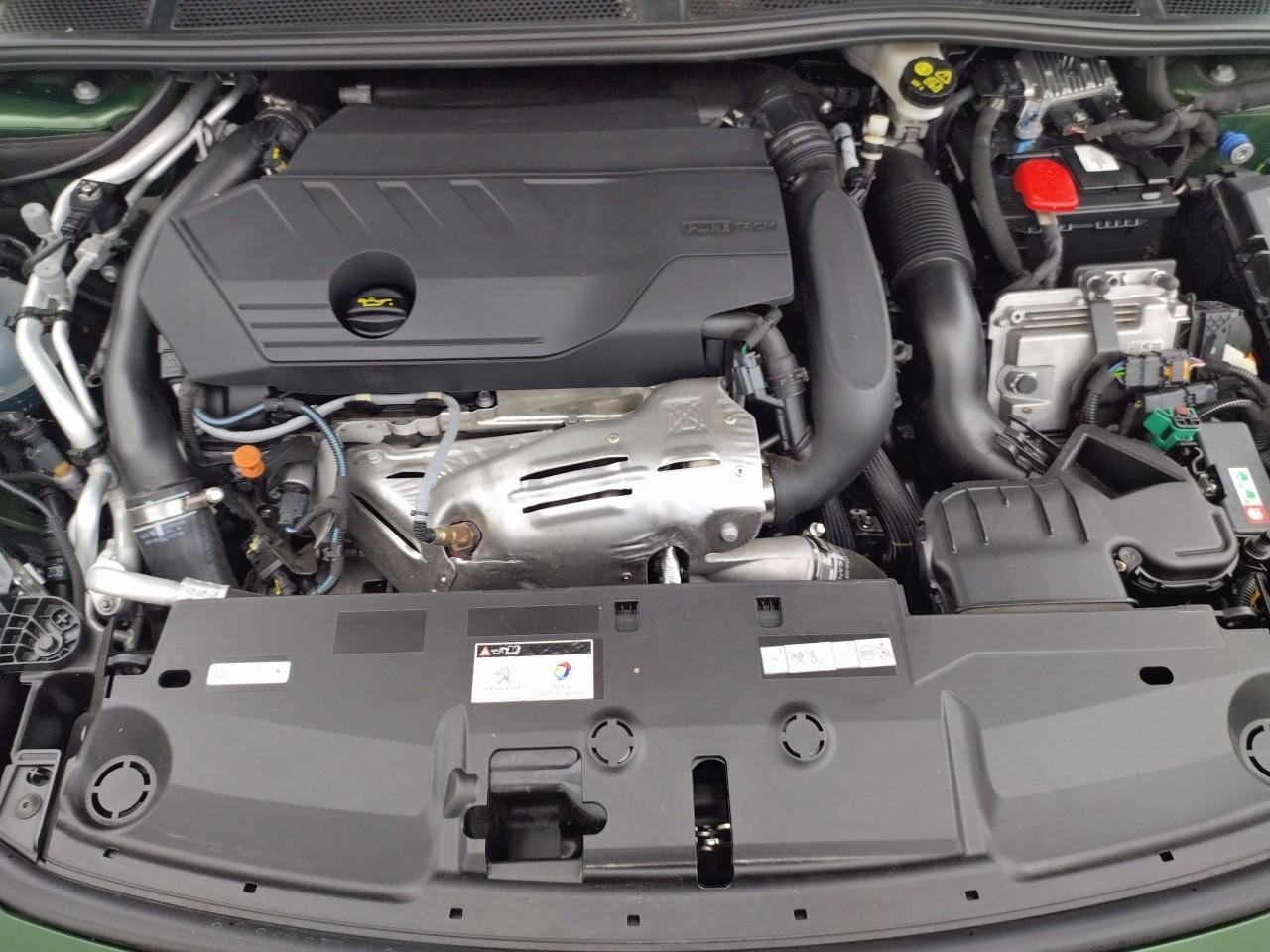 Peugeot 308 phev 180 e-eat8 allure pack — photo 15