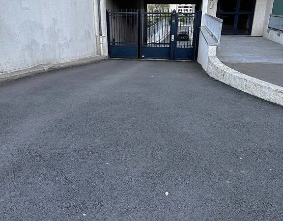 Stationnement Vente Suresnes   34900€