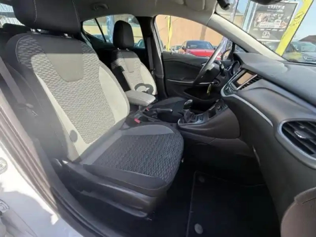 Opel Astra 1.2 turbo 110ch  edition — photo 12