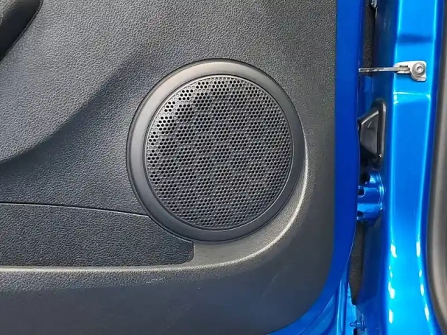 Dacia Sandero sce 75 — photo 31