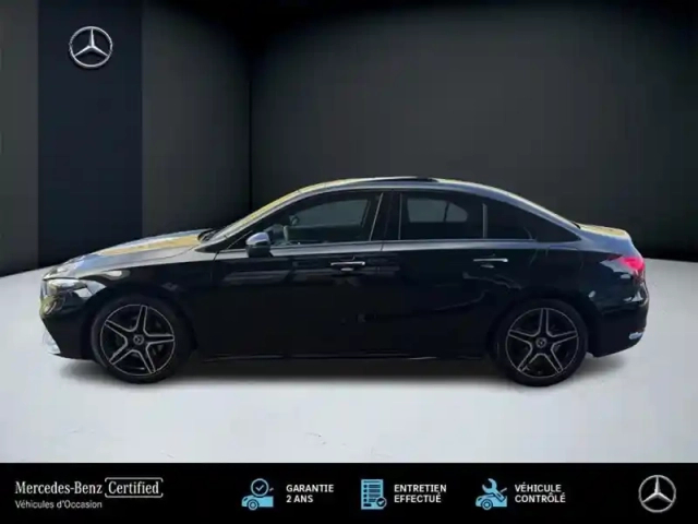 Mercedes Classe A 200 d berline amg line — photo 2