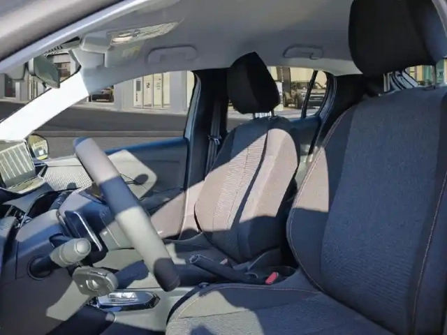 Peugeot 208 hybrid 110 ch e-dcs6 style — photo 9