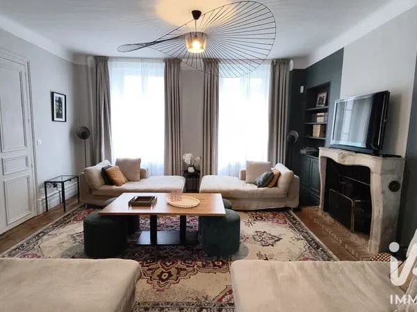 Maison 12 pièces 265 m²